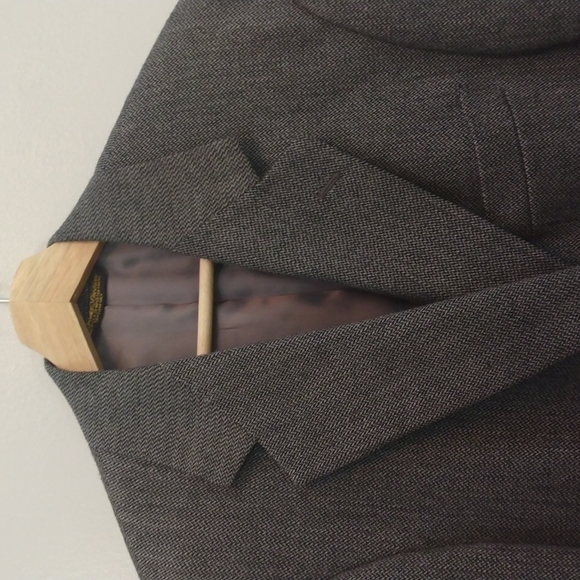 Brooks Brothers Other - Brooks Brothers Gray Herringbone 3 Roll 2 Sport Coat 41R